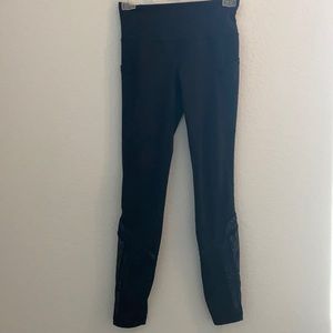 NEVER WORN IVVIVVA black leggings